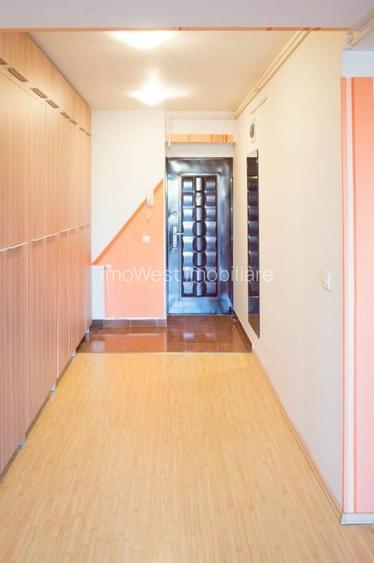 Girocului | Bloc nou | Centrala proprie | Etaj 1 | Decomandat | Lift - 3