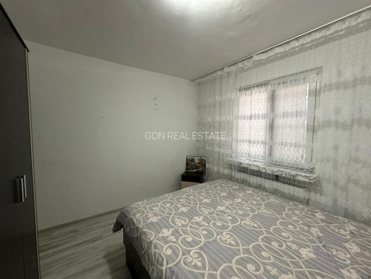 Apartament doua camere, 43mp, cartier Craiovita Noua, zona Niela - 4