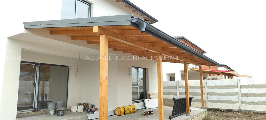 Casa individuala - 4 camere - - 2 bai - 125 mp utili - 2