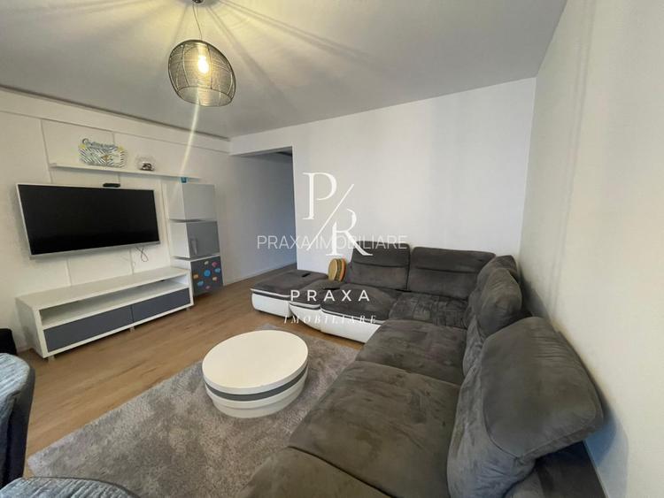 Duplex de vanzare, 5 camere, cu curte, pe strada Razoare! - 2