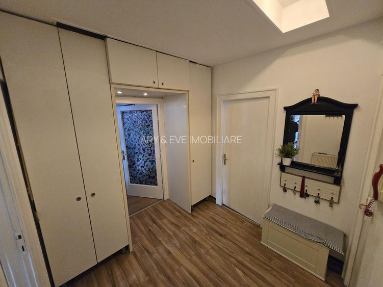 Reședință de Lux cu Vedere spre Palatul Parlamentului – Între Cișmigiu și Izvor - 11