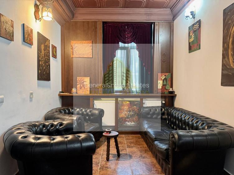 Spre Vânzare Proprietate remarcabilă cu 6 camere în inima Iașului ! - 3