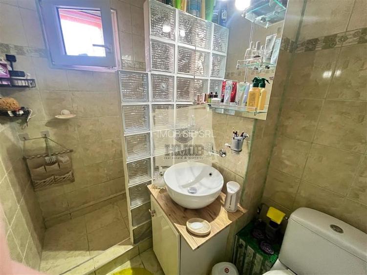 Apartament cu 3 camere etajul 1 cu balcon in Vasile Aaron - 7