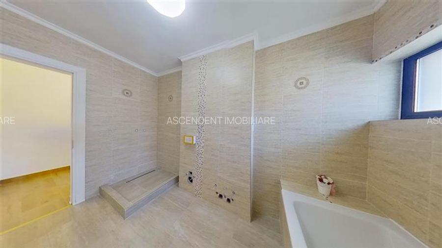 In stil mediteranean, curte proprie, 4 camere, terasa, pod mansardabil, Harman, - 43