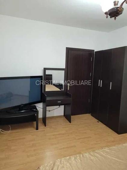 Apartament 2 camere de închiriat Apărătorii Patriei - 3