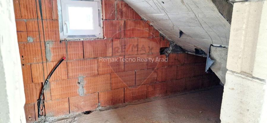 Casa individuala P+M, 146 mp utili, 397 mp teren - Sofronea - 10