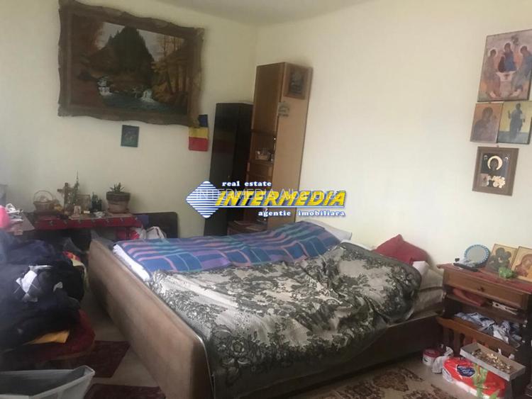 Casa de vanzare cu 3 camere in Alba Iulia zona Centru - 12