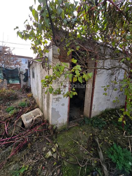 CASĂ DE VÂNZARE CU 3 CAMERE IN ZONA BUCUREȘTI-NOI -PARCUL BAZILESCU SEC.1 - 10