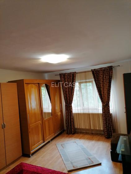 Apartament cu 2 camere decomandat, etajul 2/4, zona CUG - 5