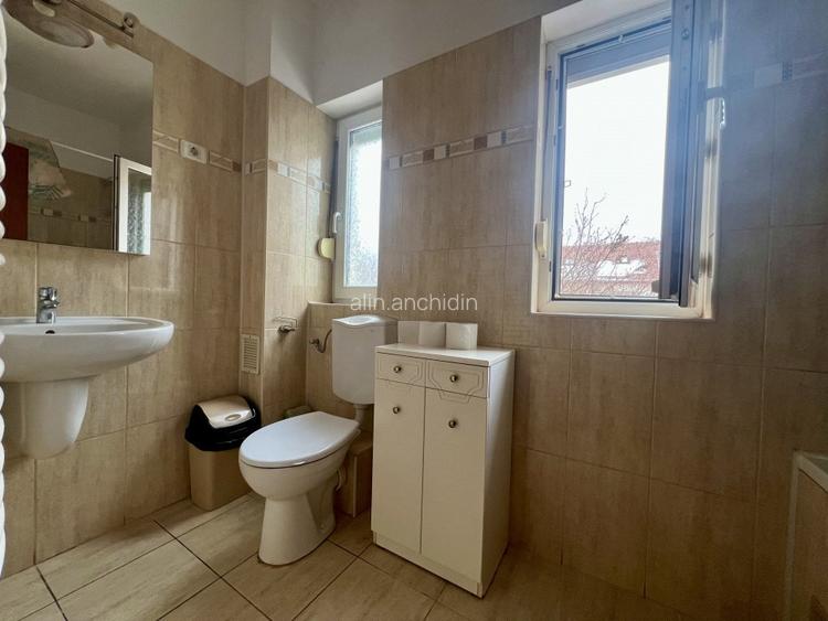 Proprietar inchiriez casa insiruita zona Lunei - 5