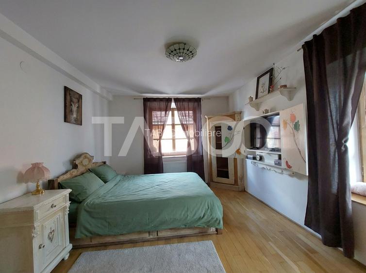 Casa de vanzare specific sasesc si atelier pret avantajos Cisnadioara - 5