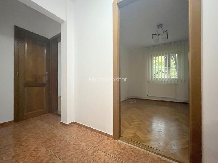 De închiriat apartament modern – Zona Medicină - 15