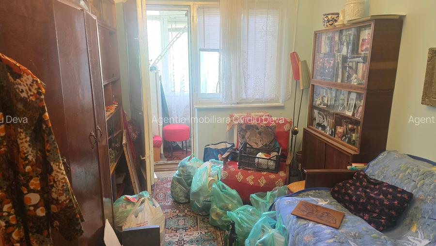 Vand apartament 3 camere decomandat in Deva, Narciselor, (Piata Centrala), et 2 - 5