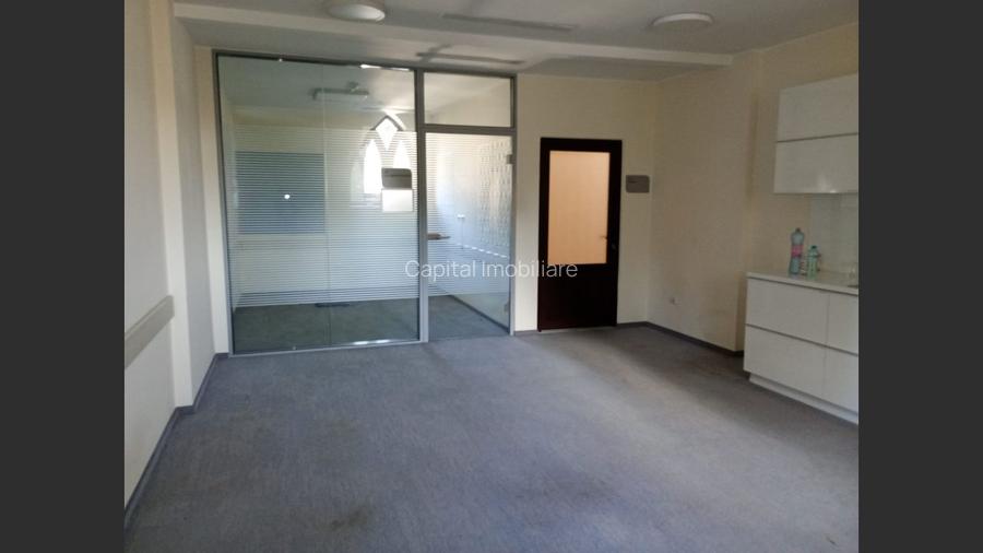 CLADIRE CU ARHITECTURA EMBLEMATICA - FOST SEDIU INTEL - 5