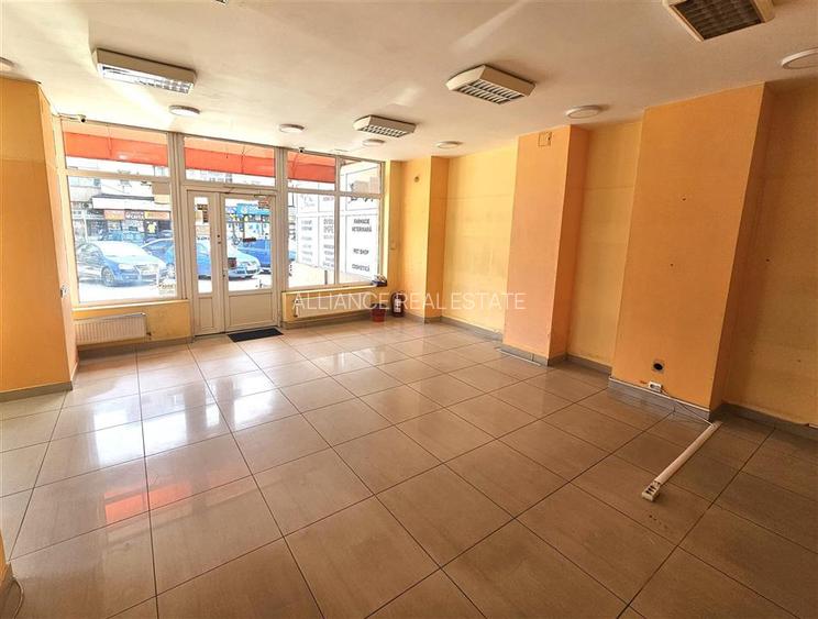 Intersectia Galata, spatiu comercial stradal - 2