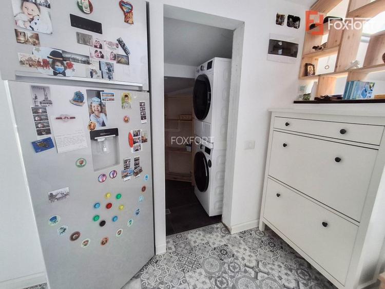 Casa individuala cu 8 camere si teren de 832 mp de vanzare, zona Girocului - 22