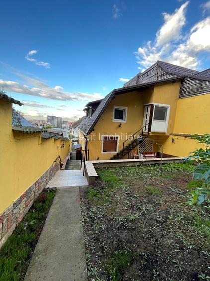 Va oferim spre vanzare o casa singur in  curte zona Racadau Brasov - 3