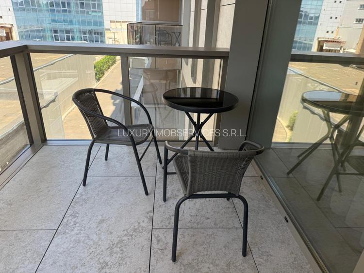 Cortina 126 Erou Iancu Nicolae Cambridge Jolie Ville  - 7