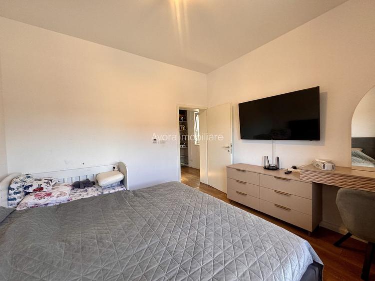 Giroc-zona Planetelor, 2 fronturi stradale, P+1E - 11