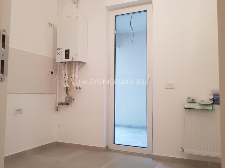 Vanzare apartament unicat, 2 camere, 2 bai, centrala proprie, sector 4 Hornbach - 6