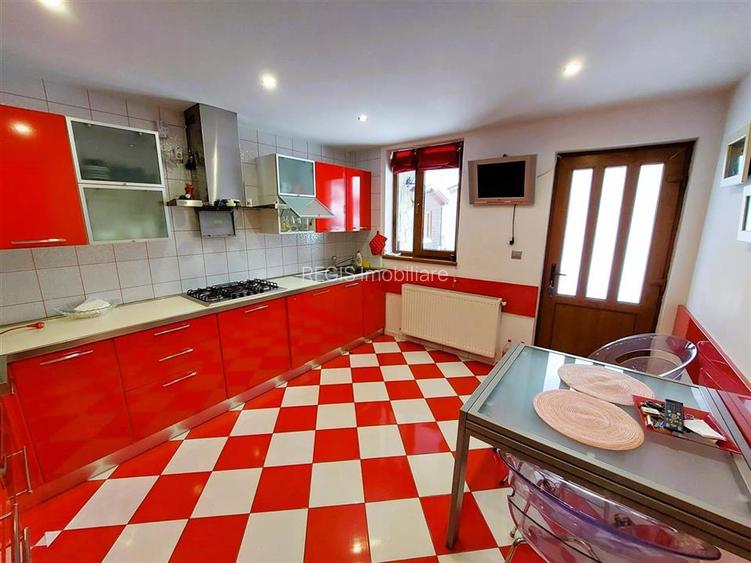 Resedinta Exclusivista Sinaia, Central - 17