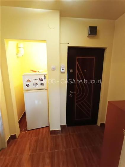Apartament 2 cam. in Moldova Noua - 2