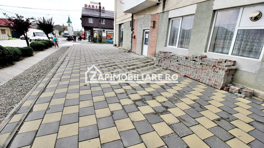 Hală + birouri si spatiu comercial 700 mp. teren 2.500 mp - 5