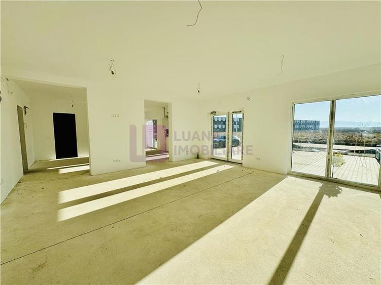 Spatiu comercial NOU | Doamna Stanca | 71,5 mp | vitrine la strada