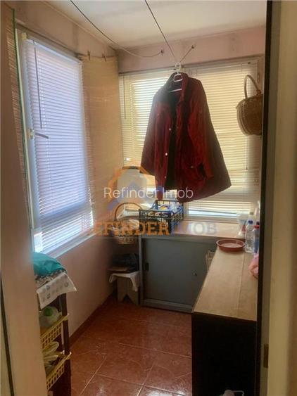 Apartament de vanzare cu 2 camere, zona Ozana - 10