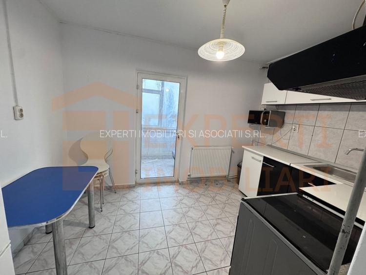 Apartament 3 camere de vanzare, situat in zona Tomis III - 5