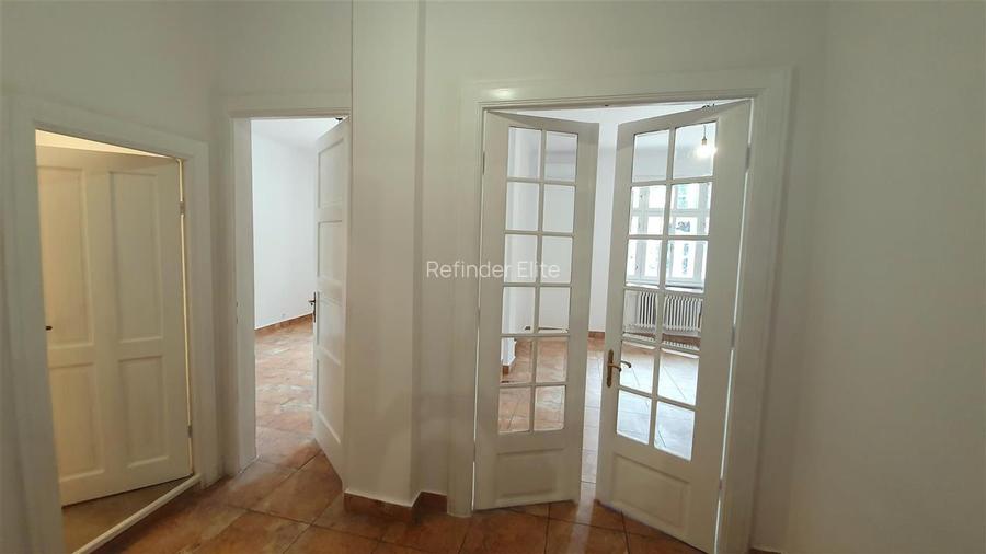 Apartament 4 camere Ultracentral | renovat complet 2020 | boxa la subsol | Roman - 13