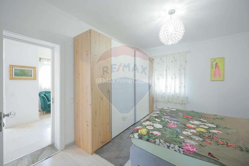 5 camere, central Nicolae Jiga, retras de la stradă, de vânzare - 26