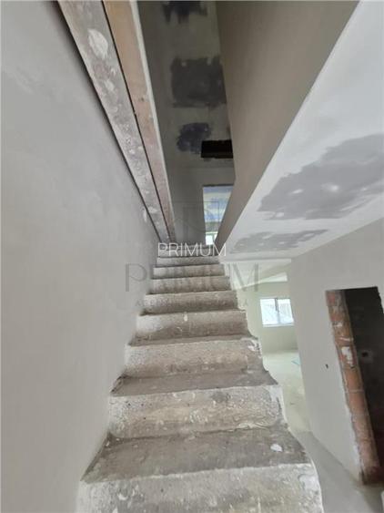 Duplex zona excelenta - finisaje la alegere - spatii generoase - 8