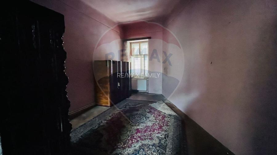 Casă / Vilă cu 3 camere de vânzare în zona Eminescu - 11