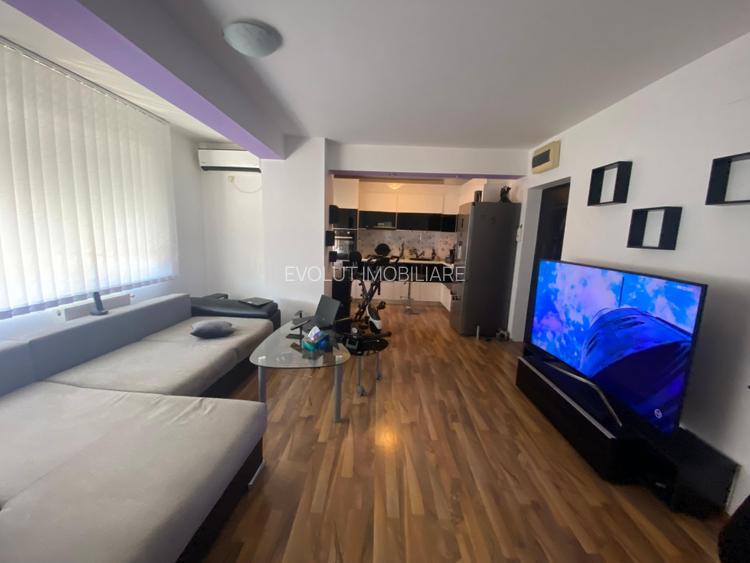 Baba Novac - Apartament 2 camere semidecomandat - 2