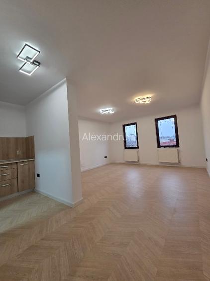 Inchiriere Clădire Birouri P+2-Ultracentral Ploiești-100mp/etaj+Curte - 12