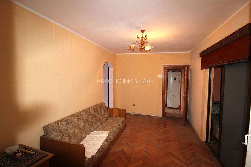 Apartament cu 3 camere in Micro 19 - 2