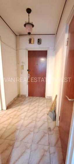 Dristor - Camil Ressu / P-ta Ramnicu Sarat, metrou la 450 m, etaj 2/10 - 11