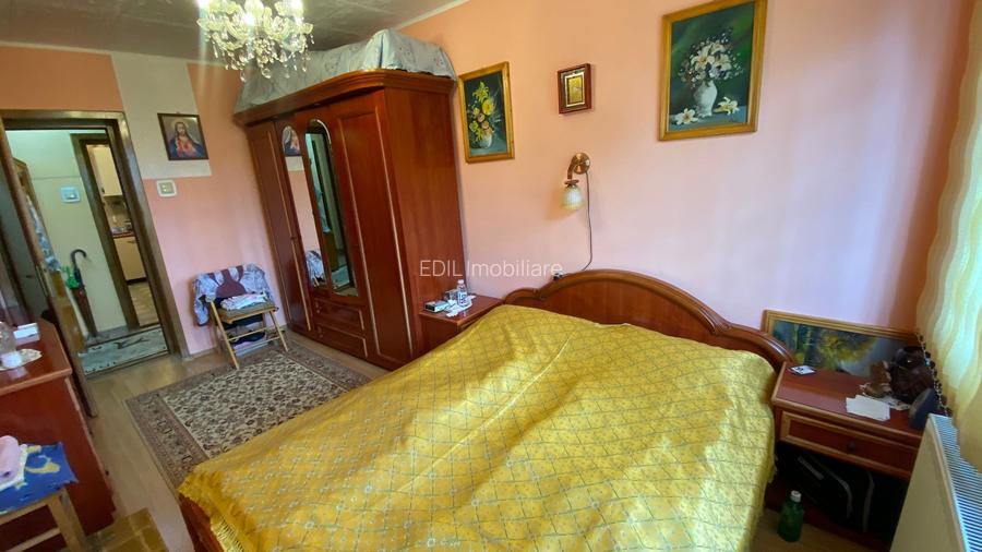 Apartament cu 3 camere decomandate Gheorgheni , etaj 3 din 4 , zona Piata Hermes - 5