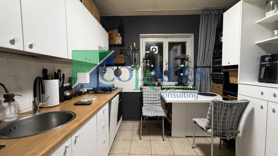 Et. 2, langa Scoala 30,  Centrala Proprie, decomandat - Zona Soarelui - 5