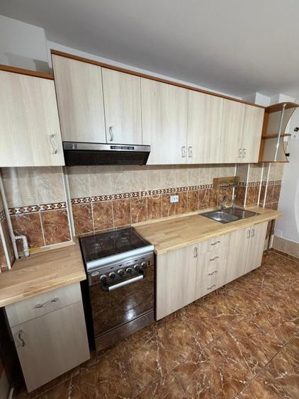  Apartament 2 camere de închiriat – zonă centrală  modern, luminos - 9