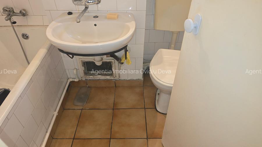 Vand apartament cu 3 camere in Deva, etaj 3, zona Gojdu (scoala Andrei Saguna), - 7