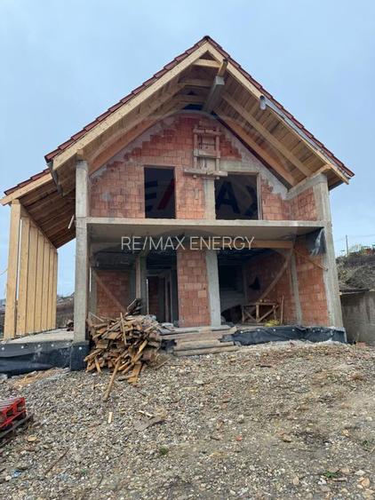 Casa la rosu, 800mp teren,  front 24, Jucu de Sus, comision 0 - 2