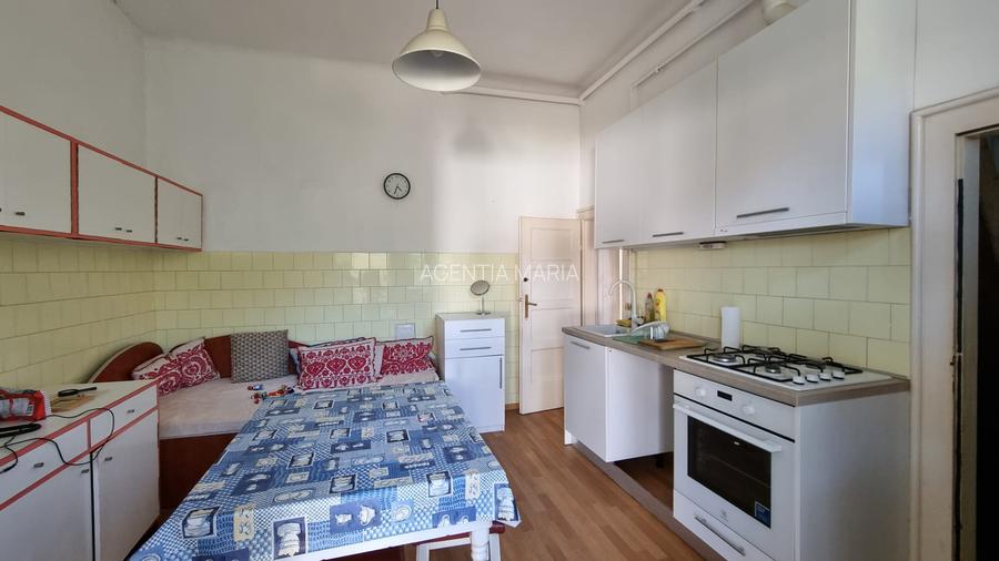 Casa individuala cu teren 421 mp zona Titulescu - 5