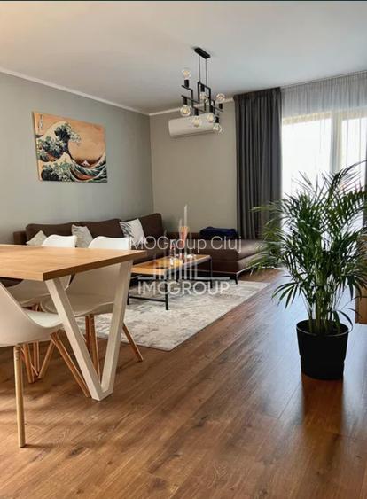 Apartament modern cu 3 camere de vânzare si garaj - Cartier Europa - 2