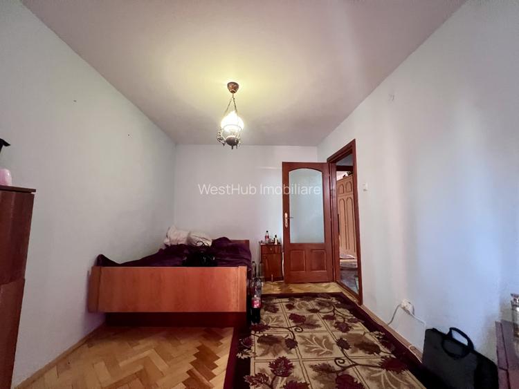 Apartament 3 camere, 78 mp utili + garaj si boxa, etaj 1 - Zona Modern - 4