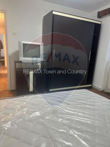 Apartament cu 3 camere de închiriat - 4