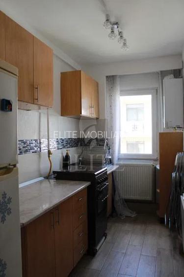 Apartament 2 camere în zona STRAZII GARBAU - 4