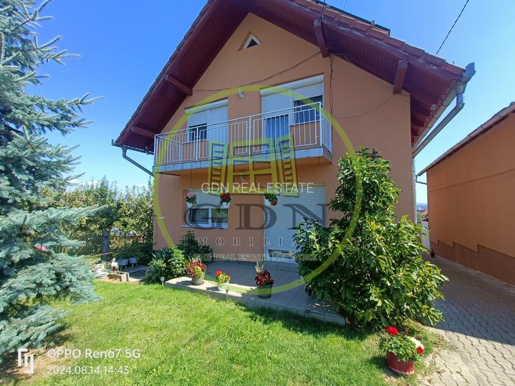 Casă -vilă de vânzare în Reghin - 2