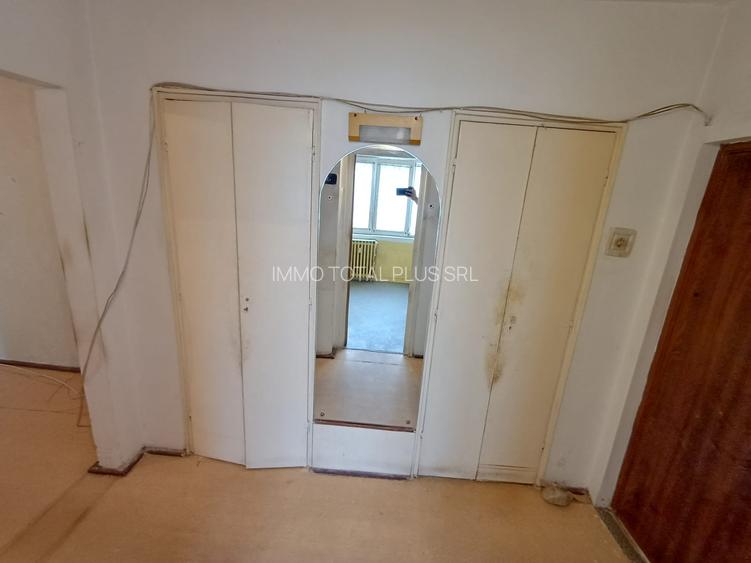 Vanzare 3 camere Dristor Baba Novac - 10